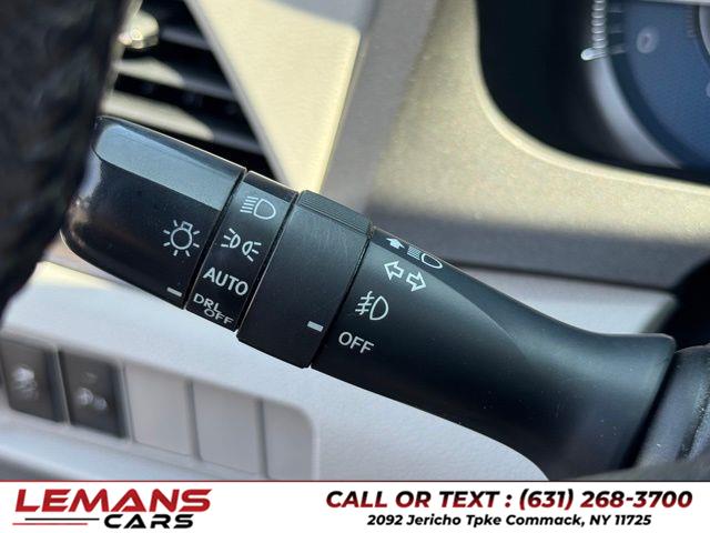 2018 Toyota Sienna XLE Premium, available for sale in Commack, New York | Lemans Cars. Commack, New York 2018 Toyota Sienna XLE Premium, available for sale in Commack, New York | Lemans Cars. Commack, New York