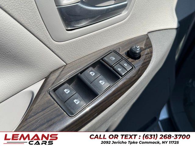 2018 Toyota Sienna XLE Premium, available for sale in Commack, New York | Lemans Cars. Commack, New York 2018 Toyota Sienna XLE Premium, available for sale in Commack, New York | Lemans Cars. Commack, New York