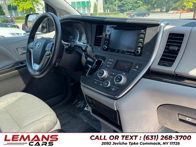 2018 Toyota Sienna XLE Premium, available for sale in Commack, New York | Lemans Cars. Commack, New York 2018 Toyota Sienna XLE Premium, available for sale in Commack, New York | Lemans Cars. Commack, New York