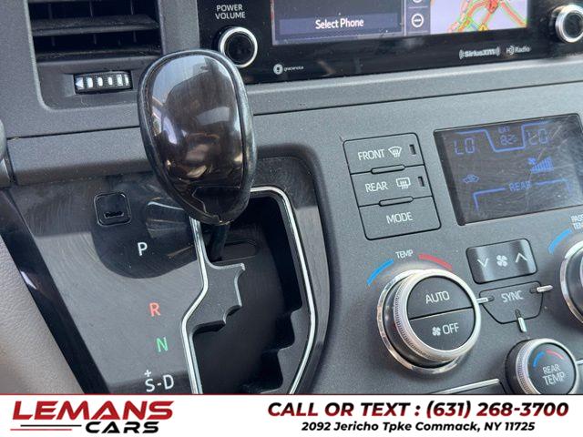 2018 Toyota Sienna XLE Premium, available for sale in Commack, New York | Lemans Cars. Commack, New York 2018 Toyota Sienna XLE Premium, available for sale in Commack, New York | Lemans Cars. Commack, New York