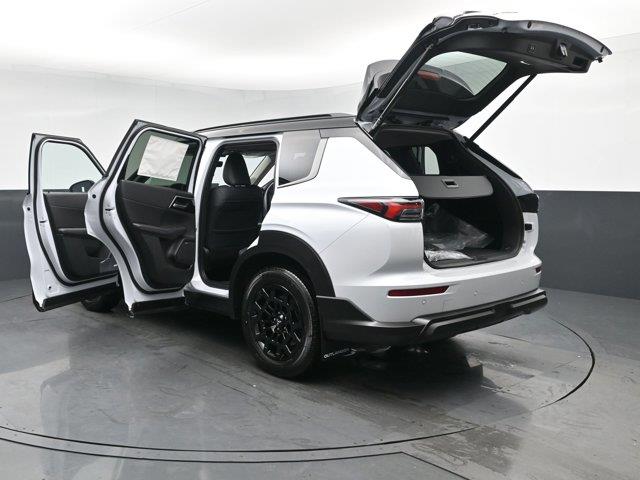 2025 Mitsubishi Outlander , available for sale in Woodside, New York | Drive Central. Woodside, New York 2025 Mitsubishi Outlander , available for sale in Woodside, New York | Drive Central. Woodside, New York