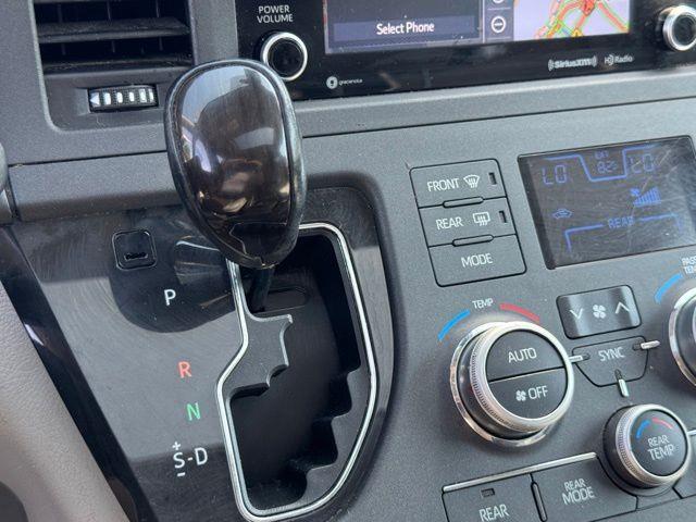 2018 Toyota Sienna XLE Premium, available for sale in Floral Park, New York | Shop Auto NY. Floral Park, New York 2018 Toyota Sienna XLE Premium, available for sale in Floral Park, New York | Shop Auto NY. Floral Park, New York