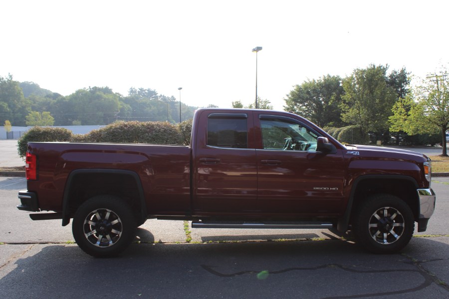 2016 GMC Sierra 2500HD 4WD Double Cab 144.2" SLE, available for sale in New Britain, Connecticut | Universal Motors LLC. New Britain, Connecticut 2016 GMC Sierra 2500HD 4WD Double Cab 144.2" SLE, available for sale in New Britain, Connecticut | Universal Motors LLC. New Britain, Connecticut