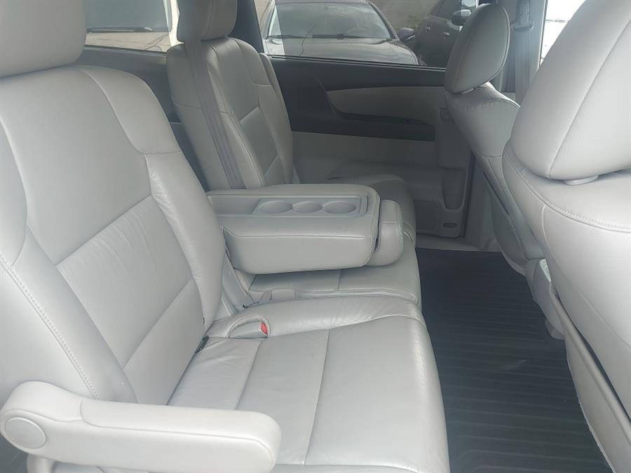 2012 Honda Odyssey 5dr Touring Elite, available for sale in West Hartford, Connecticut | Chadrad Motors llc. West Hartford, Connecticut 2012 Honda Odyssey 5dr Touring Elite, available for sale in West Hartford, Connecticut | Chadrad Motors llc. West Hartford, Connecticut
