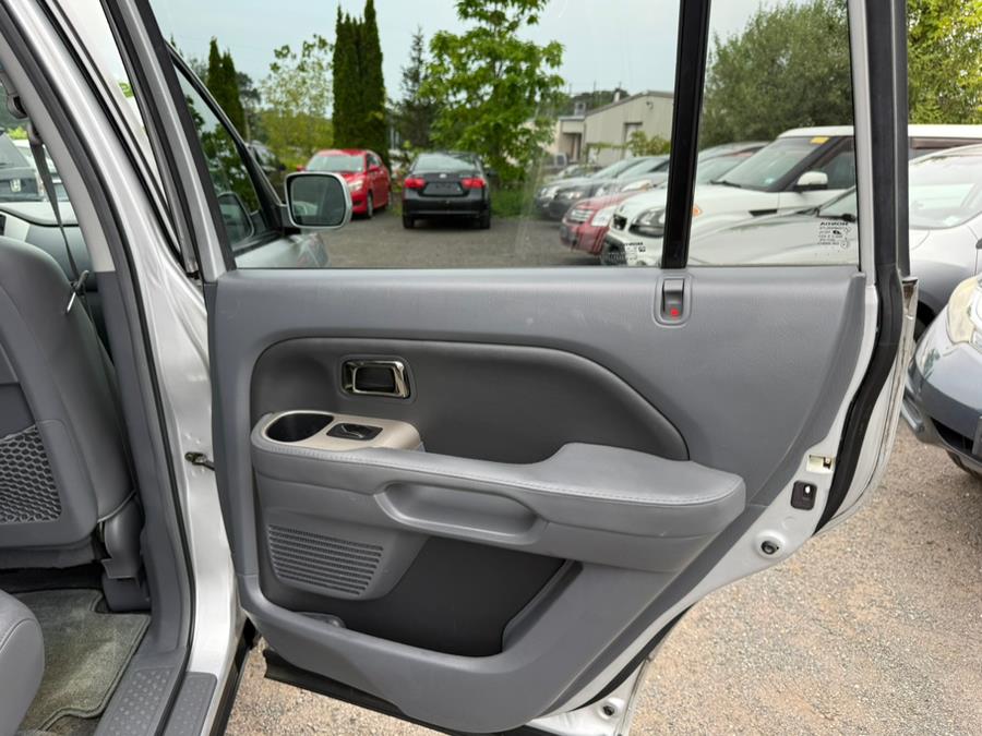 2006 Honda Pilot 4WD EX-L AT with RES, available for sale in East Windsor, Connecticut | STS Automotive. East Windsor, Connecticut 2006 Honda Pilot 4WD EX-L AT with RES, available for sale in East Windsor, Connecticut | STS Automotive. East Windsor, Connecticut
