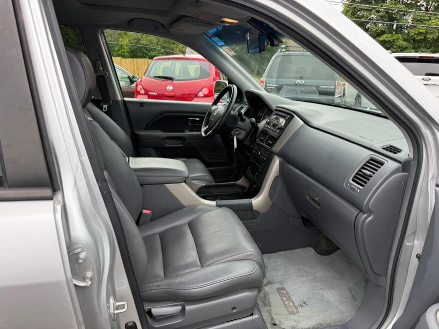 2006 Honda Pilot 4WD EX-L AT with RES, available for sale in East Windsor, Connecticut | STS Automotive. East Windsor, Connecticut 2006 Honda Pilot 4WD EX-L AT with RES, available for sale in East Windsor, Connecticut | STS Automotive. East Windsor, Connecticut