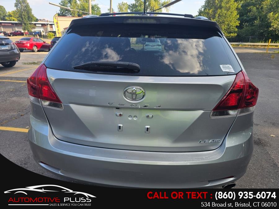 2015 Toyota Venza XLE photo 2