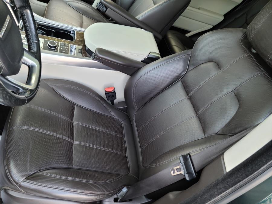 2015 Land Rover Range Rover Sport 4WD 4dr HSE, available for sale in Milford, Connecticut | Chip's Auto Sales Inc. Milford, Connecticut 2015 Land Rover Range Rover Sport 4WD 4dr HSE, available for sale in Milford, Connecticut | Chip's Auto Sales Inc. Milford, Connecticut