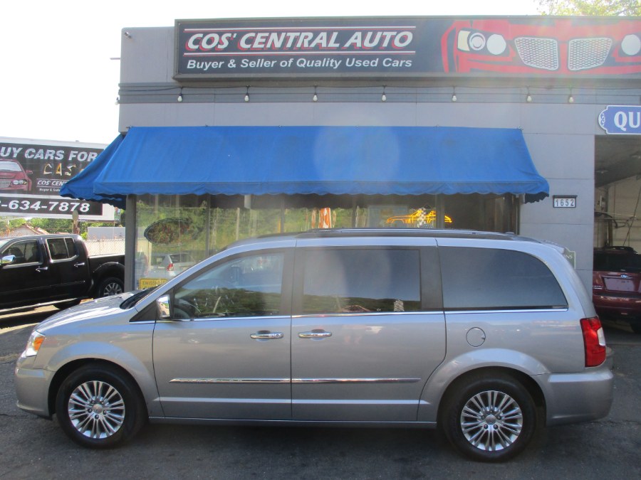 2015 Chrysler Town & Country 4dr Wgn Touring-L, available for sale in Meriden, Connecticut | Cos Central Auto. Meriden, Connecticut 2015 Chrysler Town & Country 4dr Wgn Touring-L, available for sale in Meriden, Connecticut | Cos Central Auto. Meriden, Connecticut