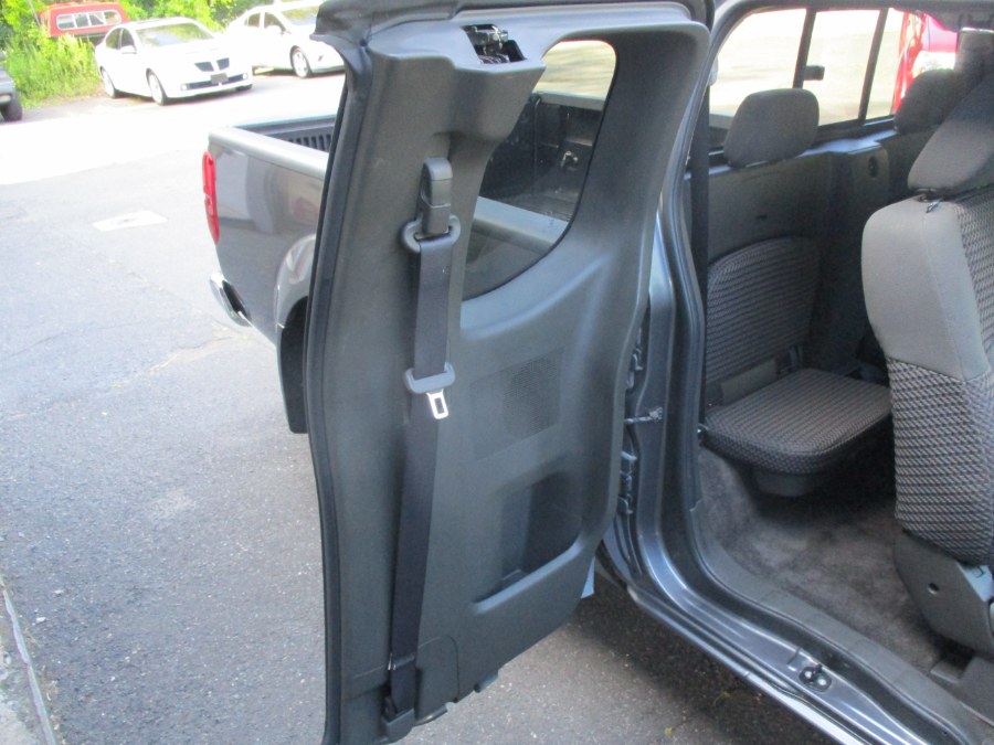 2016 Nissan Frontier 4WD King Cab Auto SV, available for sale in Meriden, Connecticut | Cos Central Auto. Meriden, Connecticut 2016 Nissan Frontier 4WD King Cab Auto SV, available for sale in Meriden, Connecticut | Cos Central Auto. Meriden, Connecticut