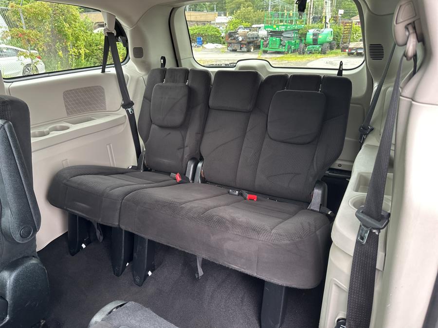 2014 Dodge Grand Caravan 4dr Wgn American Value Pkg, available for sale in Milford, Connecticut | Dealertown Auto Wholesalers. Milford, Connecticut 2014 Dodge Grand Caravan 4dr Wgn American Value Pkg, available for sale in Milford, Connecticut | Dealertown Auto Wholesalers. Milford, Connecticut