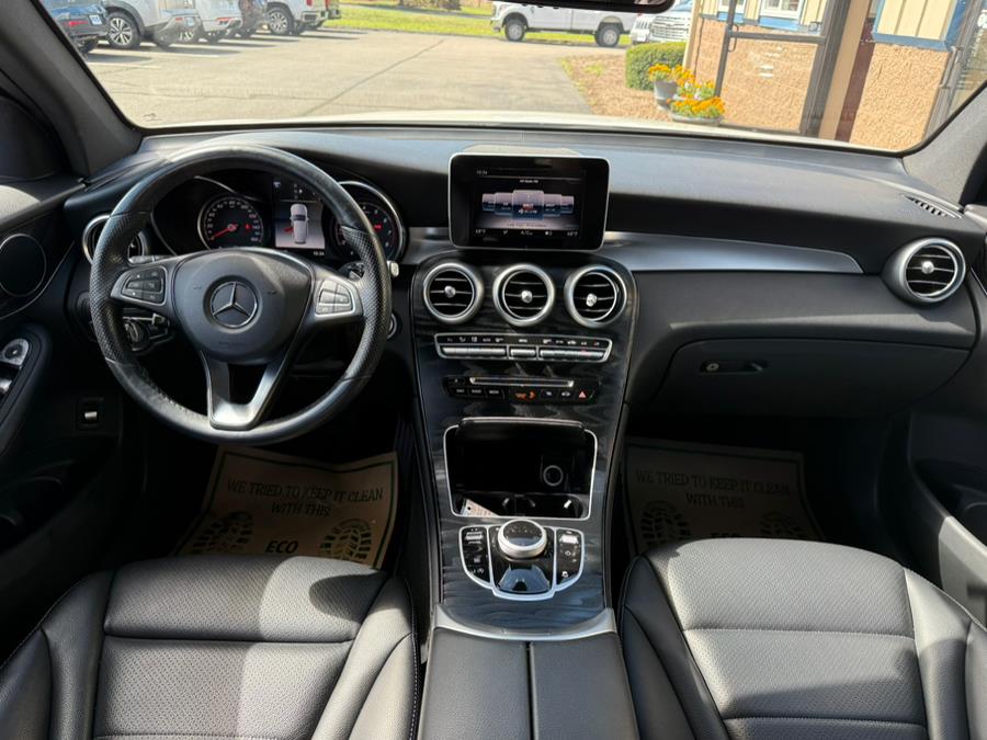 2018 Mercedes Benz GLC 300 4MATIC photo 23