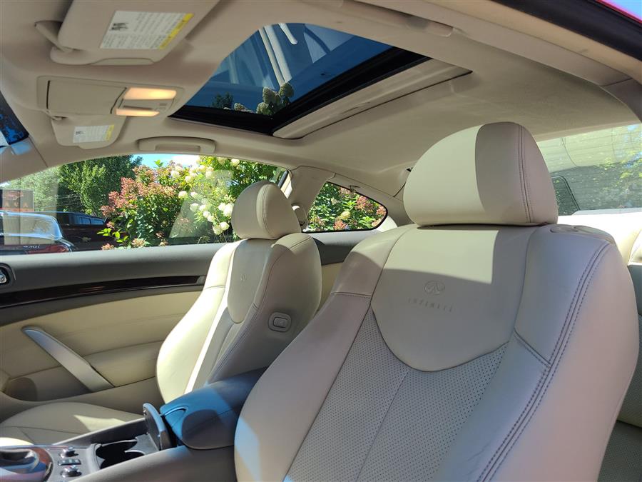 2010 Infiniti G37 Coupe 2dr x AWD, available for sale in Canton, Connecticut | Lava Motors. Canton, Connecticut 2010 Infiniti G37 Coupe 2dr x AWD, available for sale in Canton, Connecticut | Lava Motors. Canton, Connecticut