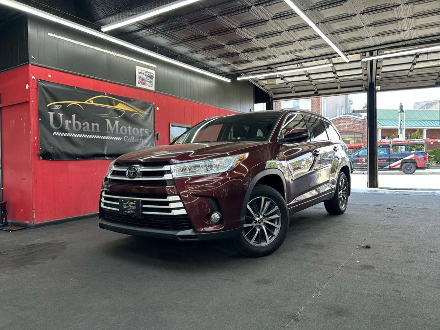 2018 Toyota Highlander SE Sport Utility 4D, available for sale in Garfield, New Jersey | Urban Motors Collection. Garfield, New Jersey 2018 Toyota Highlander SE Sport Utility 4D, available for sale in Garfield, New Jersey | Urban Motors Collection. Garfield, New Jersey