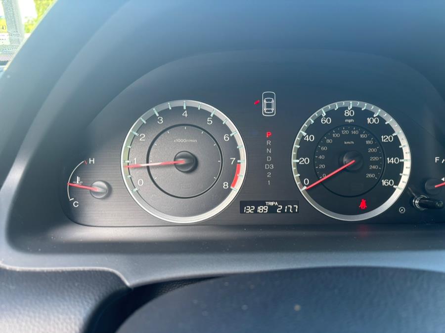 2011 Honda Accord Sdn 4dr I4 Auto EX-L PZEV, available for sale in Somers, Connecticut | Four Town Motors LLC. Somers, Connecticut 2011 Honda Accord Sdn 4dr I4 Auto EX-L PZEV, available for sale in Somers, Connecticut | Four Town Motors LLC. Somers, Connecticut