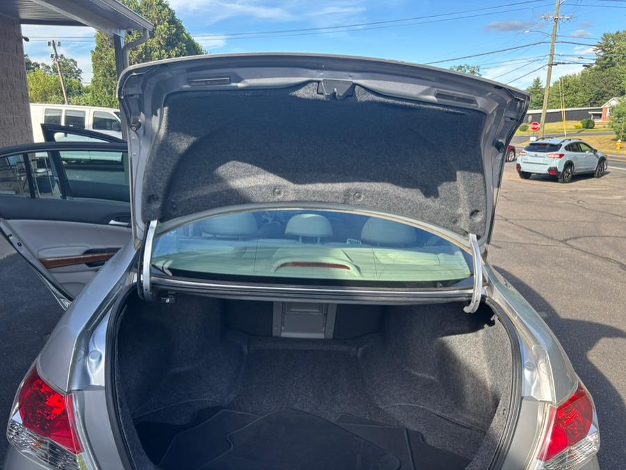 2011 Honda Accord Sdn 4dr I4 Auto EX-L PZEV, available for sale in Somers, Connecticut | Four Town Motors LLC. Somers, Connecticut 2011 Honda Accord Sdn 4dr I4 Auto EX-L PZEV, available for sale in Somers, Connecticut | Four Town Motors LLC. Somers, Connecticut