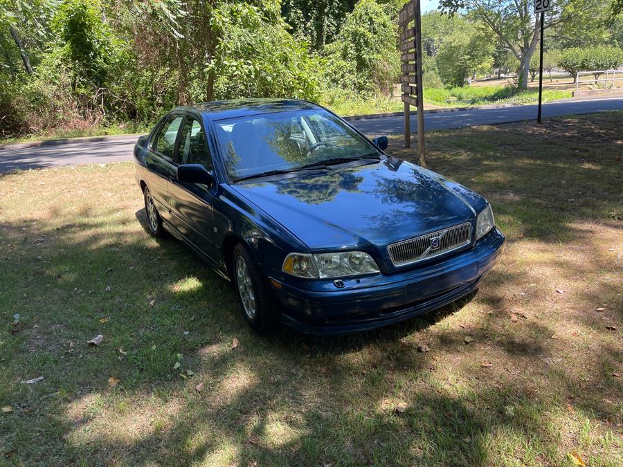 2000 Volvo S40