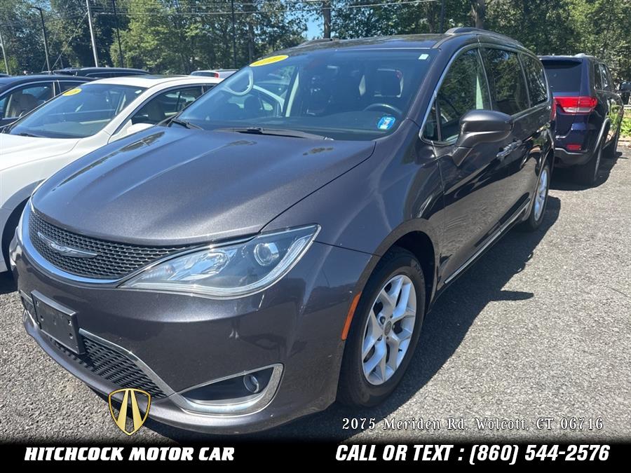 2017 Chrysler Pacifica Touring L, available for sale in Wolcott, Connecticut | Hitchcock Motor Car. Wolcott, Connecticut 2017 Chrysler Pacifica Touring L, available for sale in Wolcott, Connecticut | Hitchcock Motor Car. Wolcott, Connecticut