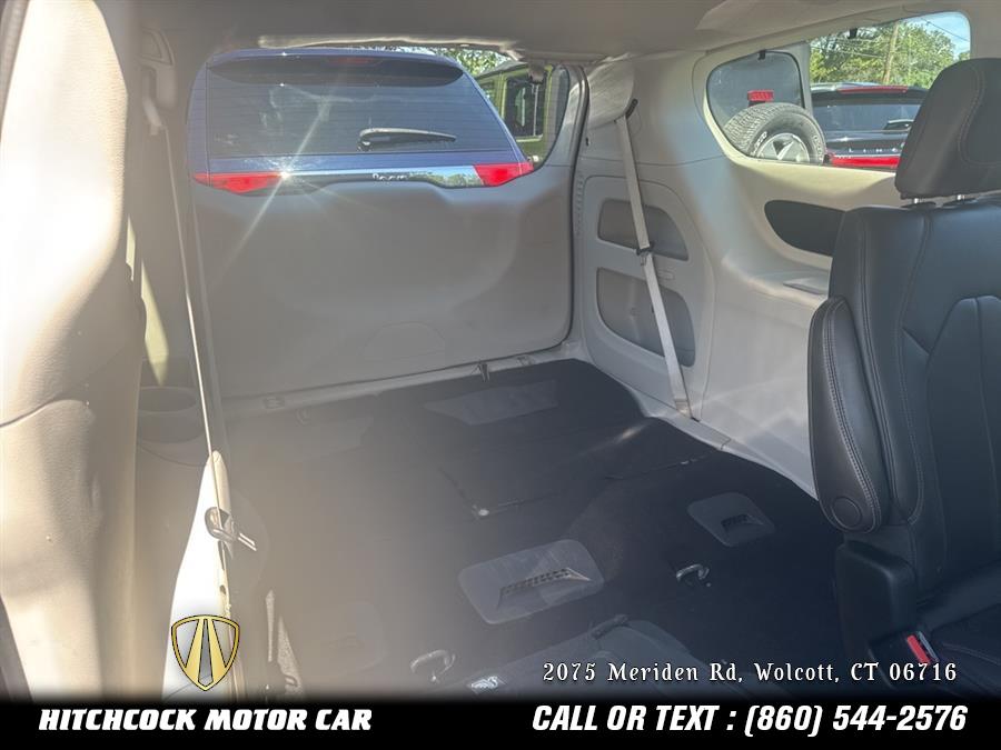 2017 Chrysler Pacifica Touring L, available for sale in Wolcott, Connecticut | Hitchcock Motor Car. Wolcott, Connecticut 2017 Chrysler Pacifica Touring L, available for sale in Wolcott, Connecticut | Hitchcock Motor Car. Wolcott, Connecticut