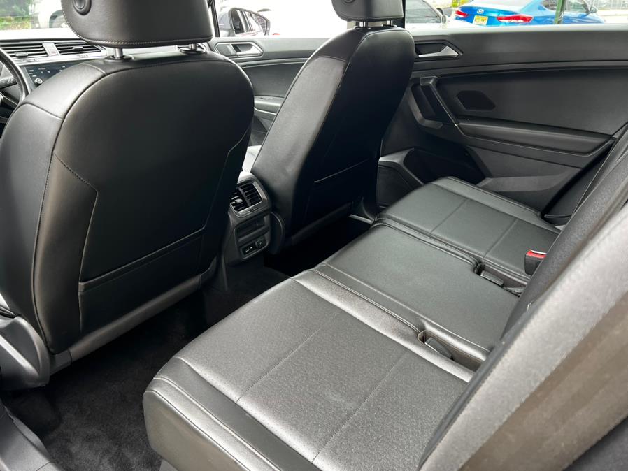 2018 Volkswagen Tiguan 2.0T SE 4MOTION, available for sale in Irvington, New Jersey | Elis Motors Corp. Irvington, New Jersey 2018 Volkswagen Tiguan 2.0T SE 4MOTION, available for sale in Irvington, New Jersey | Elis Motors Corp. Irvington, New Jersey