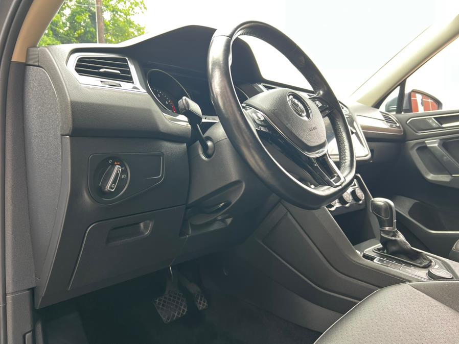 2018 Volkswagen Tiguan 2.0T SE 4MOTION, available for sale in Irvington, New Jersey | Elis Motors Corp. Irvington, New Jersey 2018 Volkswagen Tiguan 2.0T SE 4MOTION, available for sale in Irvington, New Jersey | Elis Motors Corp. Irvington, New Jersey