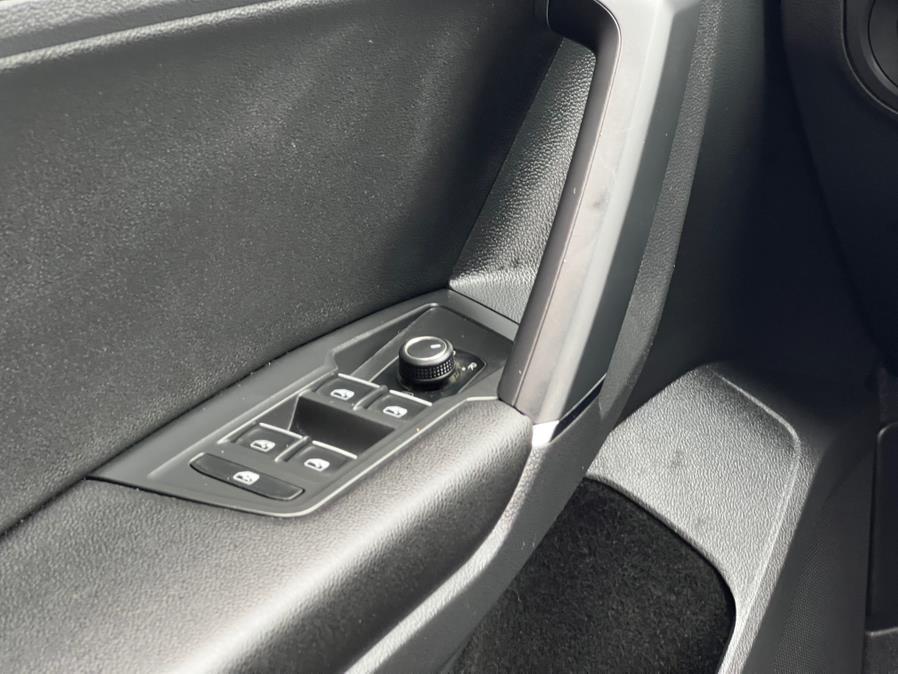 2018 Volkswagen Tiguan 2.0T SE 4MOTION, available for sale in Irvington, New Jersey | Elis Motors Corp. Irvington, New Jersey 2018 Volkswagen Tiguan 2.0T SE 4MOTION, available for sale in Irvington, New Jersey | Elis Motors Corp. Irvington, New Jersey