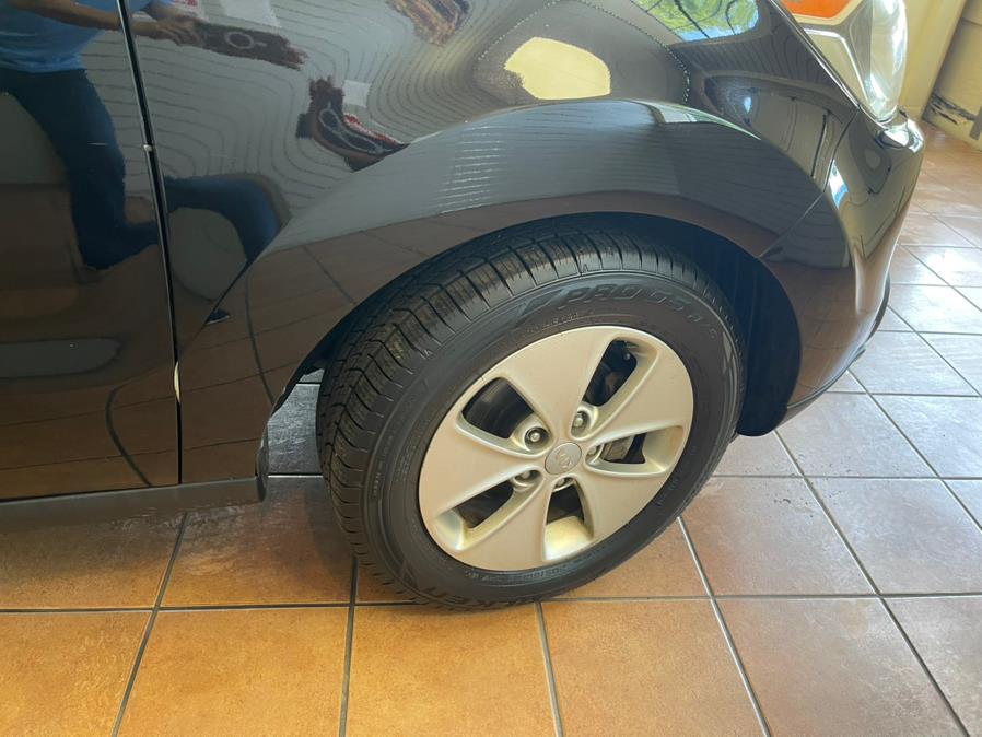 2015 Kia Soul 5dr Wgn Auto Base, available for sale in Suffern, New York | Rockland Motor Sport. Suffern, New York 2015 Kia Soul 5dr Wgn Auto Base, available for sale in Suffern, New York | Rockland Motor Sport. Suffern, New York