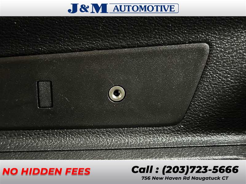 2016 Ford Transit XLT, available for sale in Naugatuck, Connecticut | J&M Automotive Sls&Svc LLC. Naugatuck, Connecticut 2016 Ford Transit XLT, available for sale in Naugatuck, Connecticut | J&M Automotive Sls&Svc LLC. Naugatuck, Connecticut