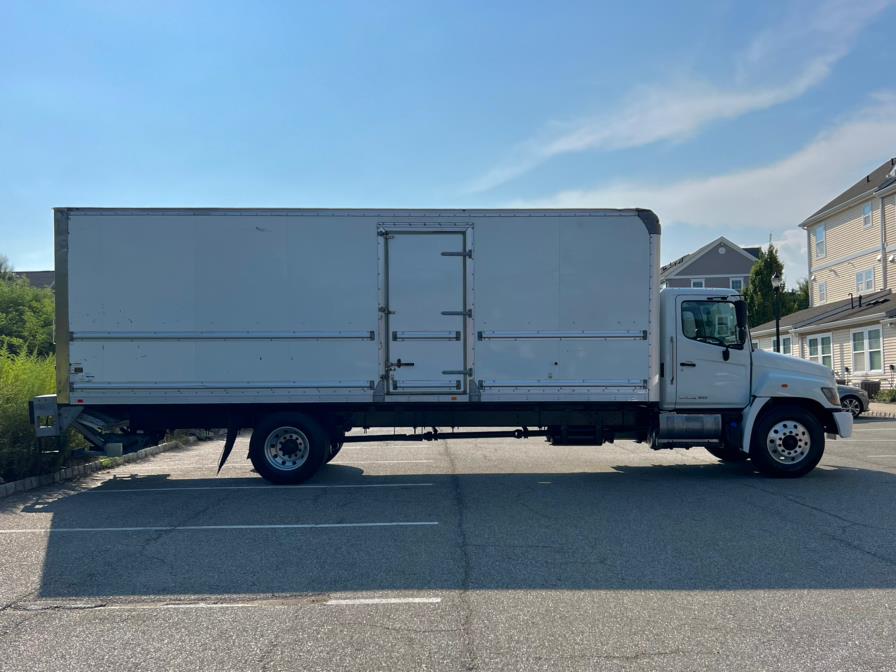 2019 HINO 268A 26FT SUPREME BOX PALFINGER LIFTGATE, available for sale in Paterson, New Jersey | Speedway Commercial Motors LLC. Paterson, New Jersey 2019 HINO 268A 26FT SUPREME BOX PALFINGER LIFTGATE, available for sale in Paterson, New Jersey | Speedway Commercial Motors LLC. Paterson, New Jersey