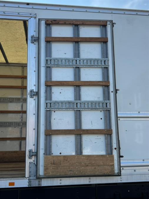 2019 HINO 268A 26FT SUPREME BOX PALFINGER LIFTGATE, available for sale in Paterson, New Jersey | Speedway Motors LLC. Paterson, New Jersey 2019 HINO 268A 26FT SUPREME BOX PALFINGER LIFTGATE, available for sale in Paterson, New Jersey | Speedway Motors LLC. Paterson, New Jersey