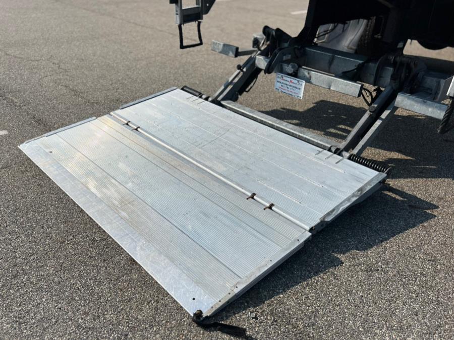 2019 HINO 268A 26FT SUPREME BOX PALFINGER LIFTGATE, available for sale in Paterson, New Jersey | Speedway Motors LLC. Paterson, New Jersey 2019 HINO 268A 26FT SUPREME BOX PALFINGER LIFTGATE, available for sale in Paterson, New Jersey | Speedway Motors LLC. Paterson, New Jersey