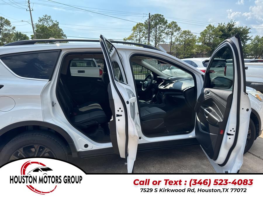 2018 Ford Escape SE FWD, available for sale in Houston, Texas | Houston Motors Group LLC. Houston, Texas 2018 Ford Escape SE FWD, available for sale in Houston, Texas | Houston Motors Group LLC. Houston, Texas