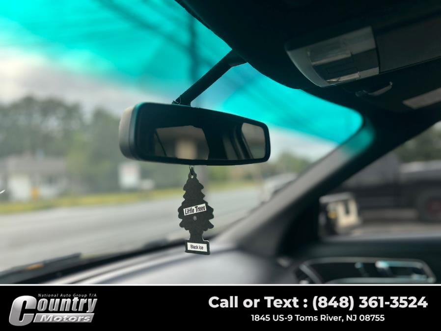 2017 Ford Explorer XLT 4WD, available for sale in Toms River, New Jersey | Country Motors. Toms River, New Jersey 2017 Ford Explorer XLT 4WD, available for sale in Toms River, New Jersey | Country Motors. Toms River, New Jersey