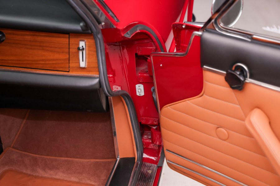 1969 Ferrari 365 GTC, available for sale in North Salem, New York | Meccanic Shop North Inc. North Salem, New York 1969 Ferrari 365 GTC, available for sale in North Salem, New York | Meccanic Shop North Inc. North Salem, New York