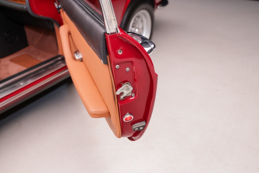 1969 Ferrari 365 GTC, available for sale in North Salem, New York | Meccanic Shop North Inc. North Salem, New York 1969 Ferrari 365 GTC, available for sale in North Salem, New York | Meccanic Shop North Inc. North Salem, New York