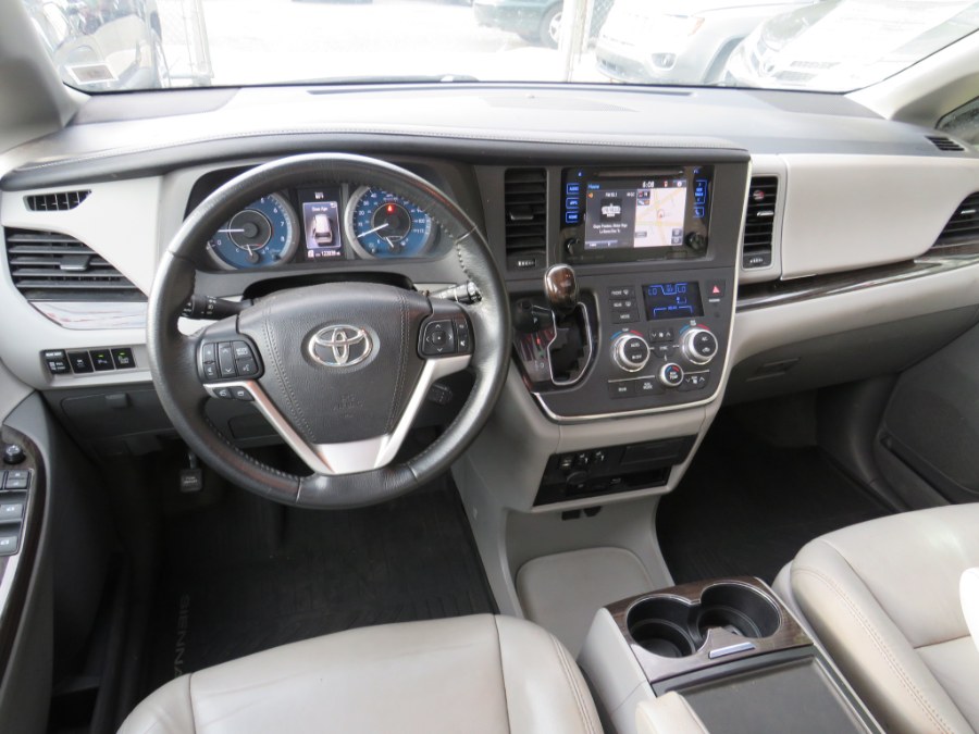 2017 Toyota Sienna XLE Premium 8 Passenger, available for sale in Middle Village, New York | Road Masters II INC. Middle Village, New York 2017 Toyota Sienna XLE Premium 8 Passenger, available for sale in Middle Village, New York | Road Masters II INC. Middle Village, New York