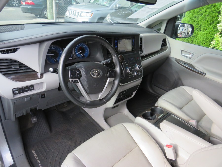 2017 Toyota Sienna XLE Premium 8 Passenger, available for sale in Middle Village, New York | Road Masters II INC. Middle Village, New York 2017 Toyota Sienna XLE Premium 8 Passenger, available for sale in Middle Village, New York | Road Masters II INC. Middle Village, New York