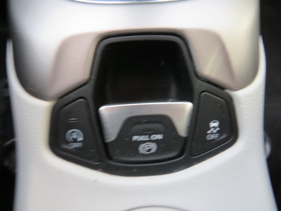 2017 Jeep Compass Latitude 4x4 MOPAR EDITION, available for sale in Middle Village, New York | Road Masters II INC. Middle Village, New York 2017 Jeep Compass Latitude 4x4 MOPAR EDITION, available for sale in Middle Village, New York | Road Masters II INC. Middle Village, New York