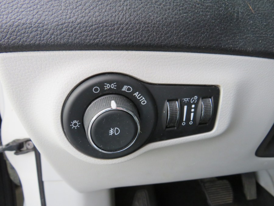 2017 Jeep Compass Latitude 4x4 MOPAR EDITION, available for sale in Middle Village, New York | Road Masters II INC. Middle Village, New York 2017 Jeep Compass Latitude 4x4 MOPAR EDITION, available for sale in Middle Village, New York | Road Masters II INC. Middle Village, New York