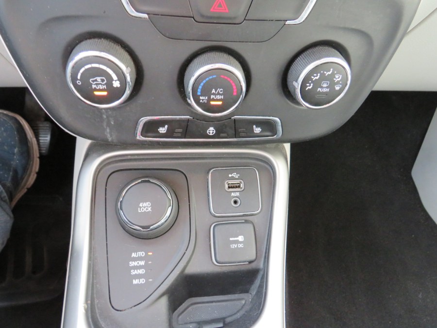 2017 Jeep Compass Latitude 4x4 MOPAR EDITION, available for sale in Middle Village, New York | Road Masters II INC. Middle Village, New York 2017 Jeep Compass Latitude 4x4 MOPAR EDITION, available for sale in Middle Village, New York | Road Masters II INC. Middle Village, New York