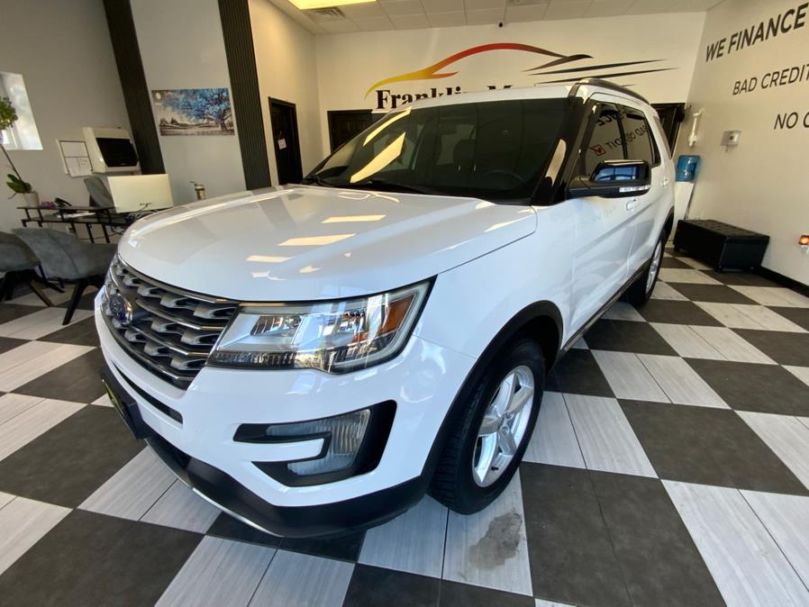 2016 Ford Explorer XLT photo 3