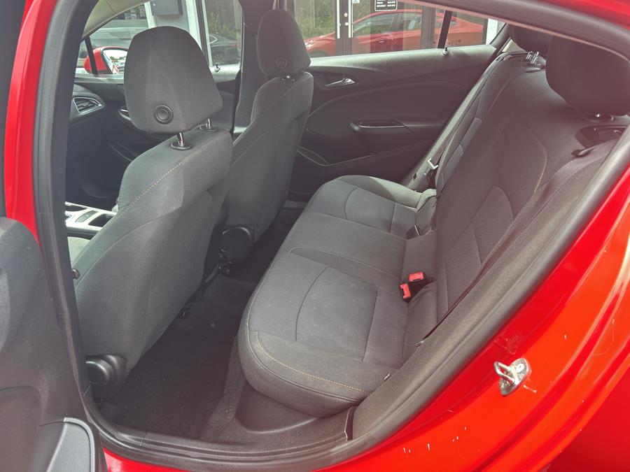 2017 Chevrolet Cruze 4dr Sdn 1.4L LS w/1SB, available for sale in Middletown, Connecticut | Newfield Auto Sales. Middletown, Connecticut 2017 Chevrolet Cruze 4dr Sdn 1.4L LS w/1SB, available for sale in Middletown, Connecticut | Newfield Auto Sales. Middletown, Connecticut