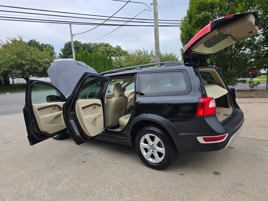 2009 Volvo XC70 4dr Wgn 3.2L w/Sunroof, available for sale in Philadelphia, Pennsylvania | Eugen's Auto Sales & Repairs. Philadelphia, Pennsylvania 2009 Volvo XC70 4dr Wgn 3.2L w/Sunroof, available for sale in Philadelphia, Pennsylvania | Eugen's Auto Sales & Repairs. Philadelphia, Pennsylvania