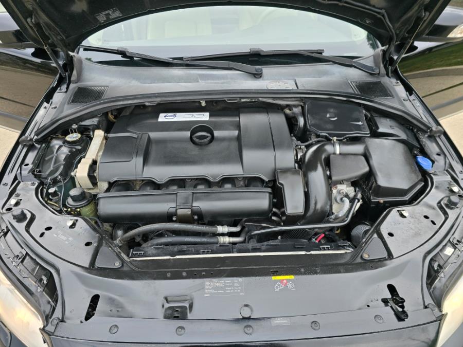 2009 Volvo XC70 4dr Wgn 3.2L w/Sunroof, available for sale in Philadelphia, Pennsylvania | Eugen's Auto Sales & Repairs. Philadelphia, Pennsylvania 2009 Volvo XC70 4dr Wgn 3.2L w/Sunroof, available for sale in Philadelphia, Pennsylvania | Eugen's Auto Sales & Repairs. Philadelphia, Pennsylvania