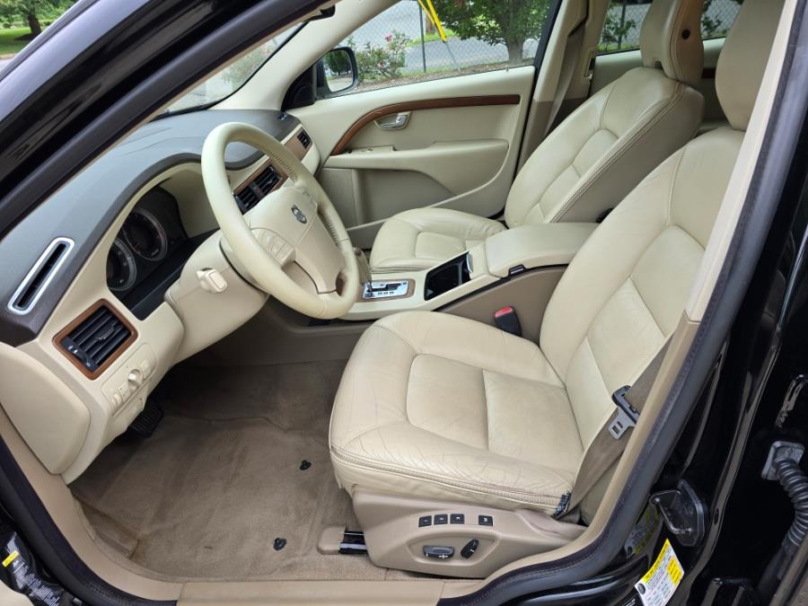 2009 Volvo XC70 4dr Wgn 3.2L w/Sunroof, available for sale in Philadelphia, Pennsylvania | Eugen's Auto Sales & Repairs. Philadelphia, Pennsylvania 2009 Volvo XC70 4dr Wgn 3.2L w/Sunroof, available for sale in Philadelphia, Pennsylvania | Eugen's Auto Sales & Repairs. Philadelphia, Pennsylvania