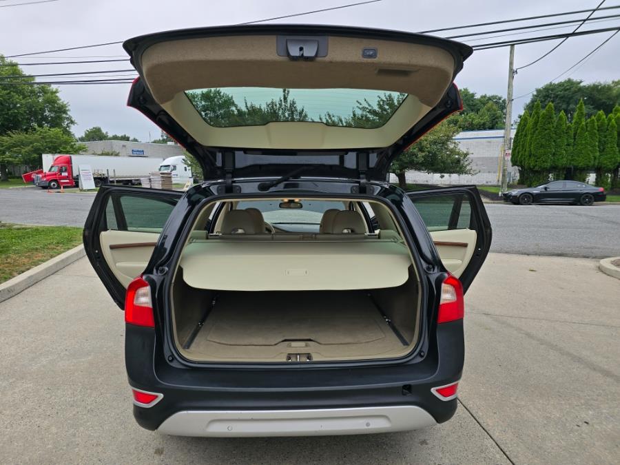 2009 Volvo XC70 4dr Wgn 3.2L w/Sunroof, available for sale in Philadelphia, Pennsylvania | Eugen's Auto Sales & Repairs. Philadelphia, Pennsylvania 2009 Volvo XC70 4dr Wgn 3.2L w/Sunroof, available for sale in Philadelphia, Pennsylvania | Eugen's Auto Sales & Repairs. Philadelphia, Pennsylvania