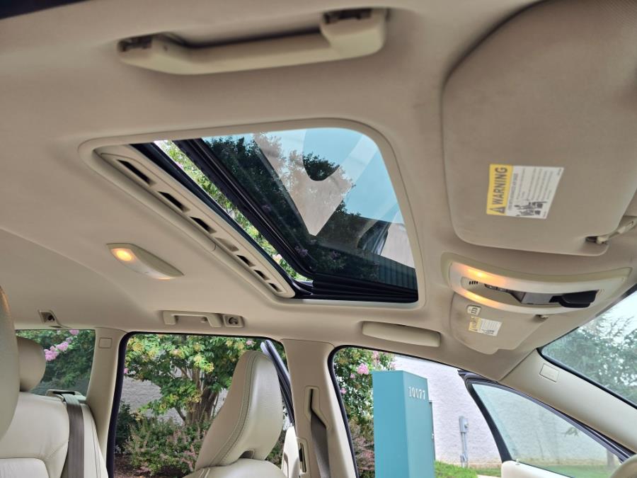 2009 Volvo XC70 4dr Wgn 3.2L w/Sunroof, available for sale in Philadelphia, Pennsylvania | Eugen's Auto Sales & Repairs. Philadelphia, Pennsylvania 2009 Volvo XC70 4dr Wgn 3.2L w/Sunroof, available for sale in Philadelphia, Pennsylvania | Eugen's Auto Sales & Repairs. Philadelphia, Pennsylvania
