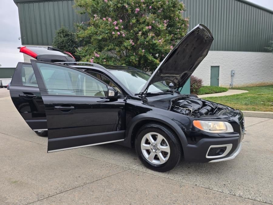 2009 Volvo XC70 4dr Wgn 3.2L w/Sunroof, available for sale in Philadelphia, Pennsylvania | Eugen's Auto Sales & Repairs. Philadelphia, Pennsylvania 2009 Volvo XC70 4dr Wgn 3.2L w/Sunroof, available for sale in Philadelphia, Pennsylvania | Eugen's Auto Sales & Repairs. Philadelphia, Pennsylvania