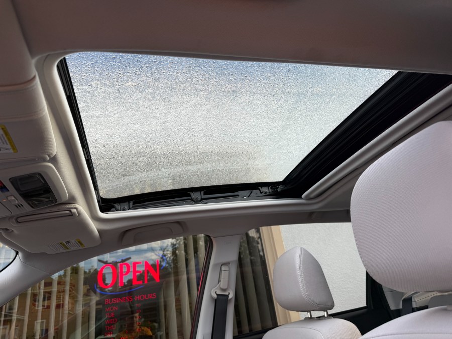 2016 Subaru Forester 4dr CVT 2.5i Premium PZEV, available for sale in Bristol, Connecticut | Bristol Auto Center LLC. Bristol, Connecticut 2016 Subaru Forester 4dr CVT 2.5i Premium PZEV, available for sale in Bristol, Connecticut | Bristol Auto Center LLC. Bristol, Connecticut
