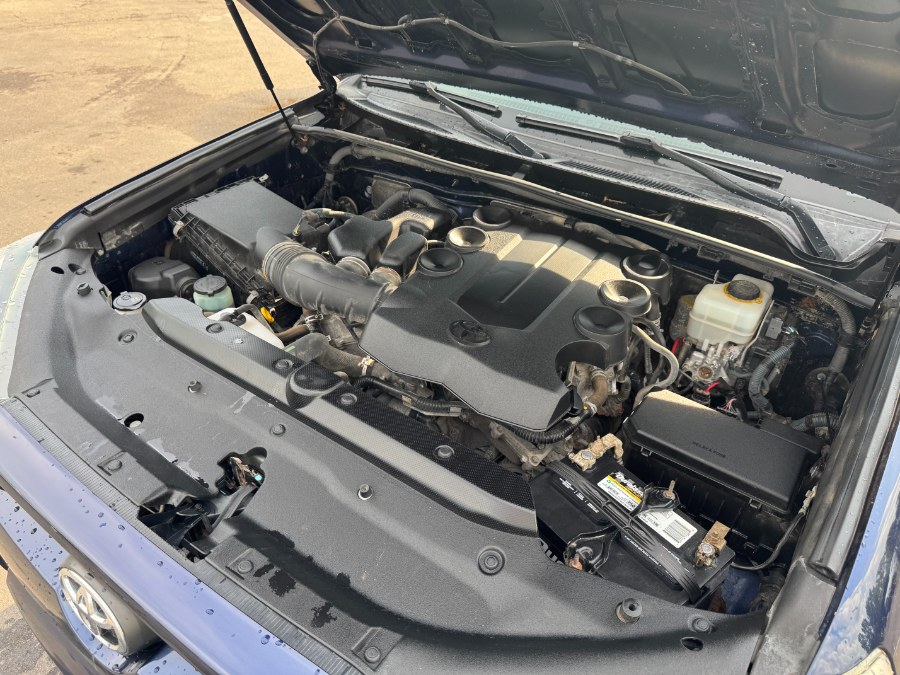 2014 Toyota 4Runner 4WD 4dr V6 SR5 (Natl), available for sale in Ortonville, Michigan | Marsh Auto Sales LLC. Ortonville, Michigan 2014 Toyota 4Runner 4WD 4dr V6 SR5 (Natl), available for sale in Ortonville, Michigan | Marsh Auto Sales LLC. Ortonville, Michigan